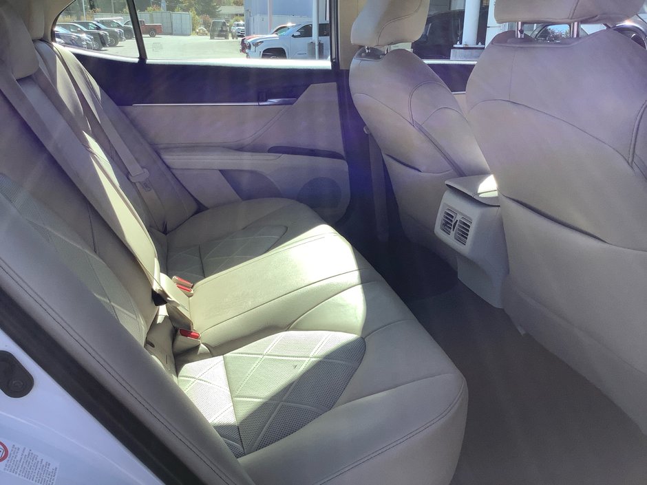 2018 Toyota Camry-13