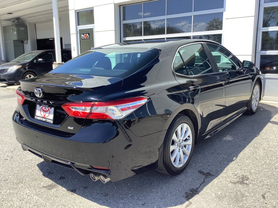 2020 Toyota Camry SE-4
