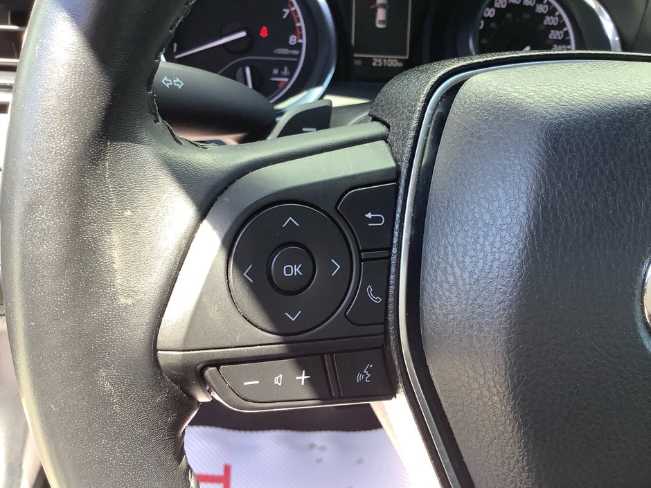 2020 Toyota Camry SE-17