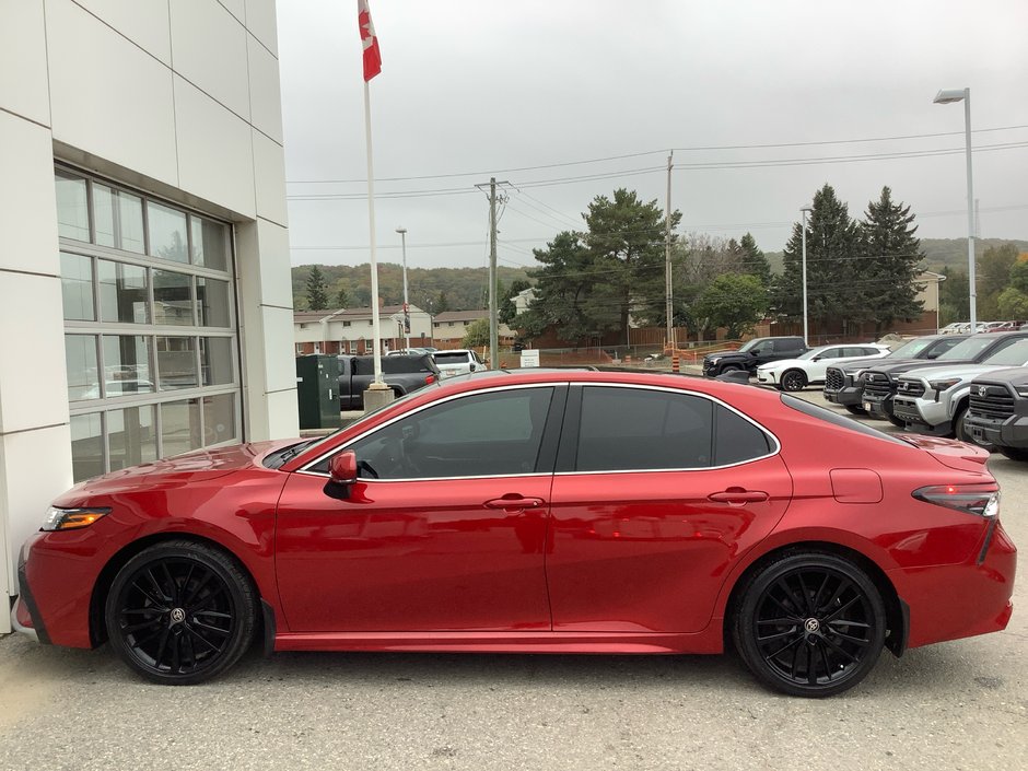 2022 Toyota Camry XSE-10