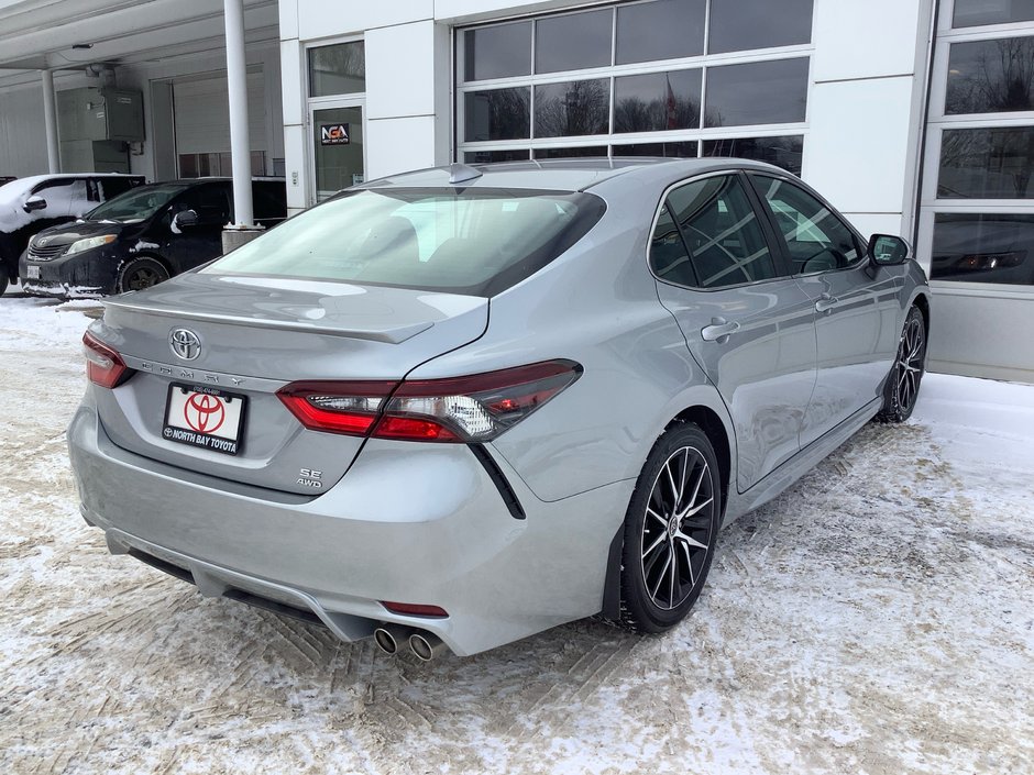 2023 Toyota CAMRY SE-23