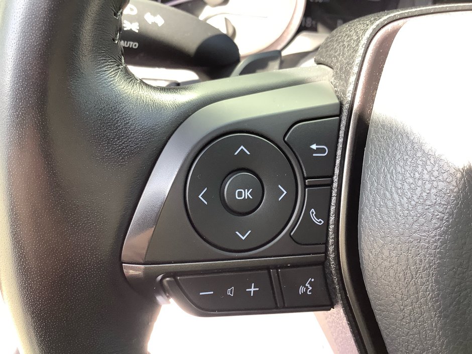 2023 Toyota CAMRY SE-9