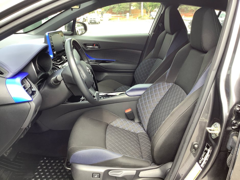 2021 Toyota CHR-12