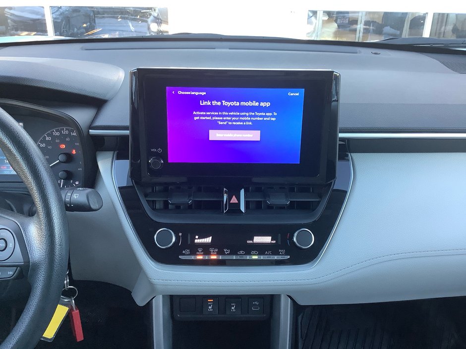 2023 Toyota COROLLA CROSS L-17