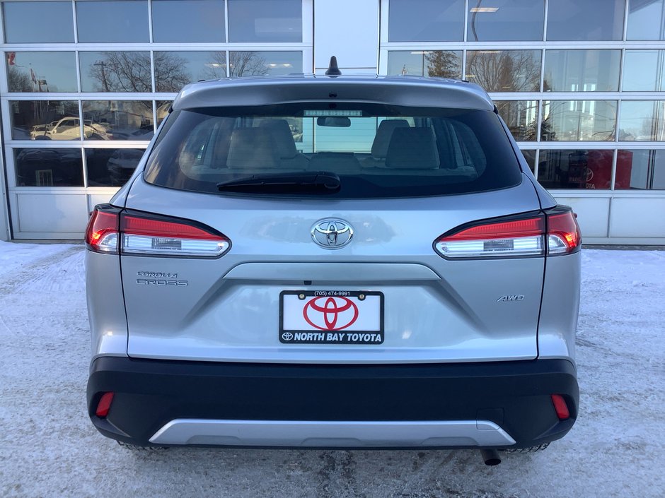 2023 Toyota COROLLA CROSS L-7