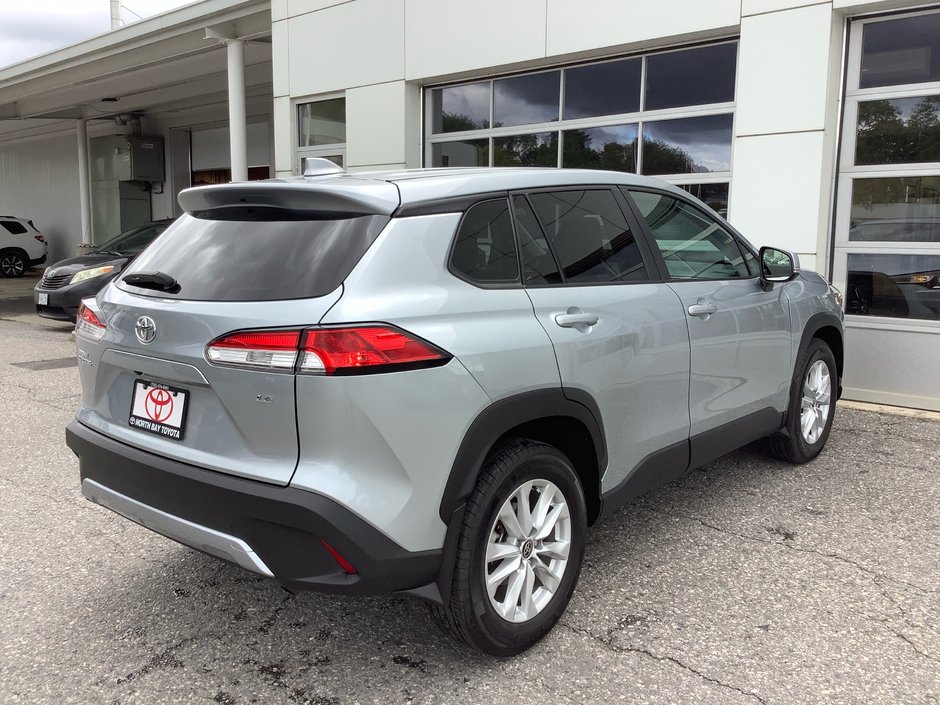 2023 Toyota COROLLA CROSS LE-6
