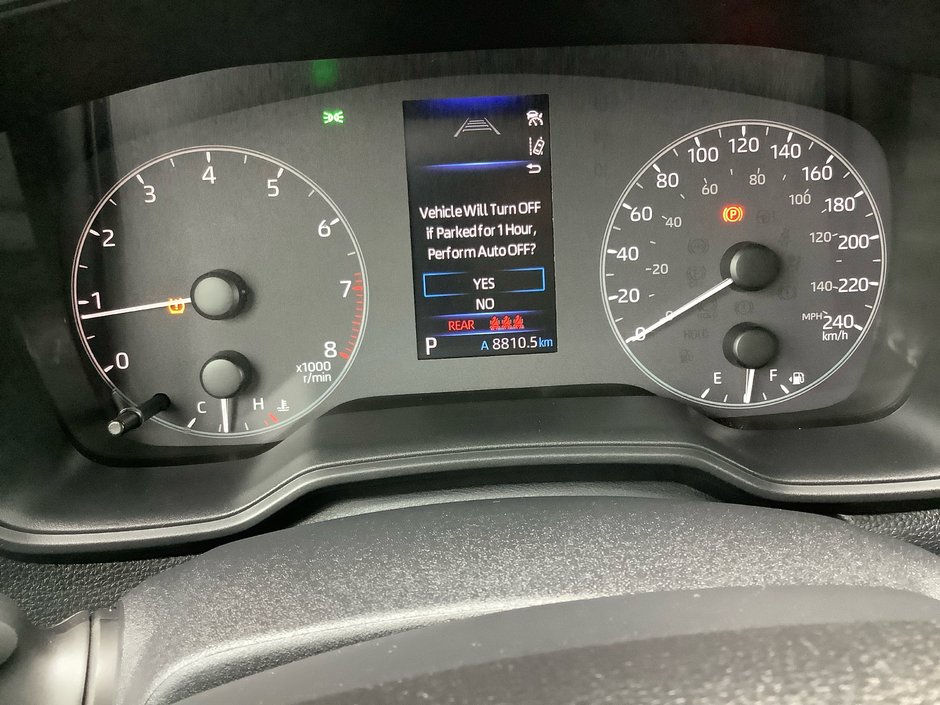 2023 Toyota COROLLA CROSS LE-11