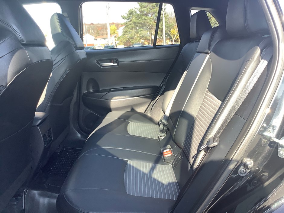 2025 Toyota COROLLA CROSS-14
