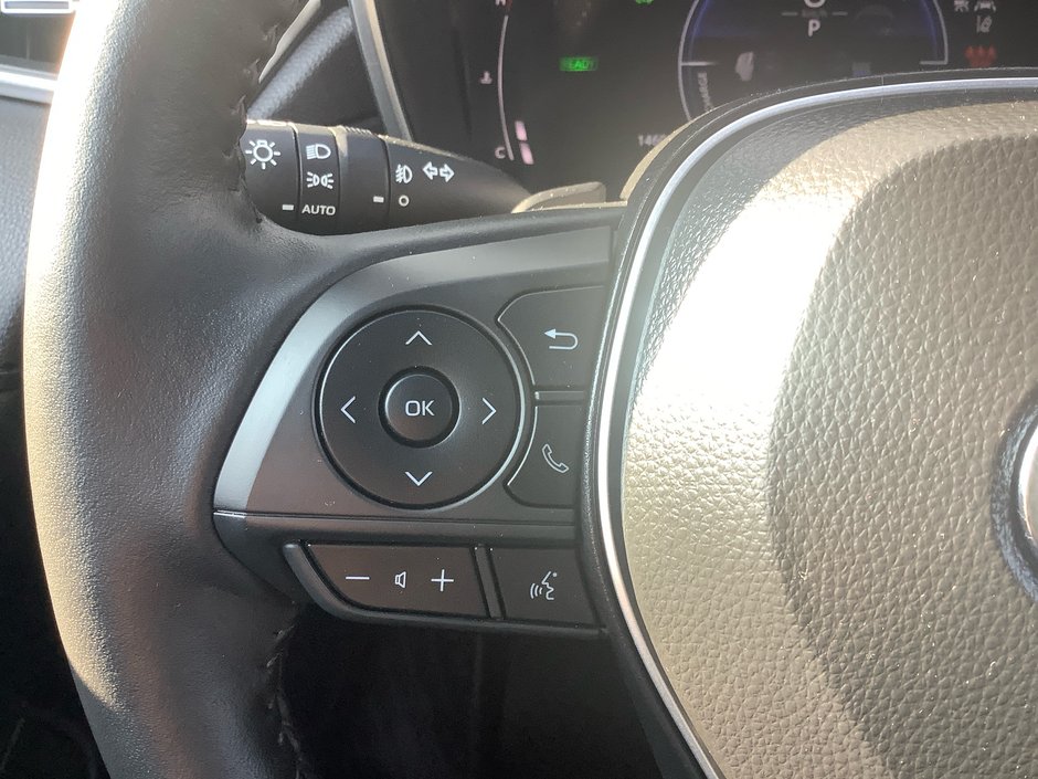 2025 Toyota COROLLA CROSS-18
