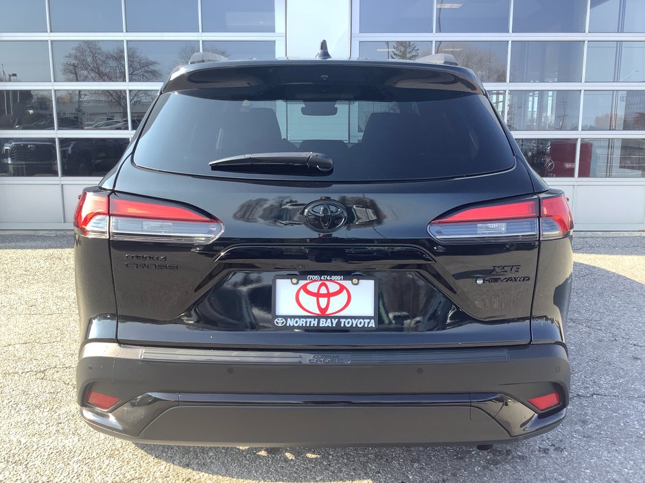 2025 Toyota COROLLA CROSS-7