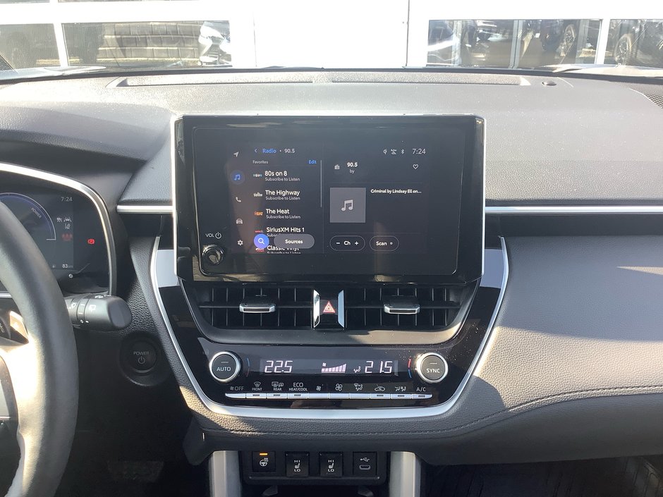 2025 Toyota COROLLA CROSS-19
