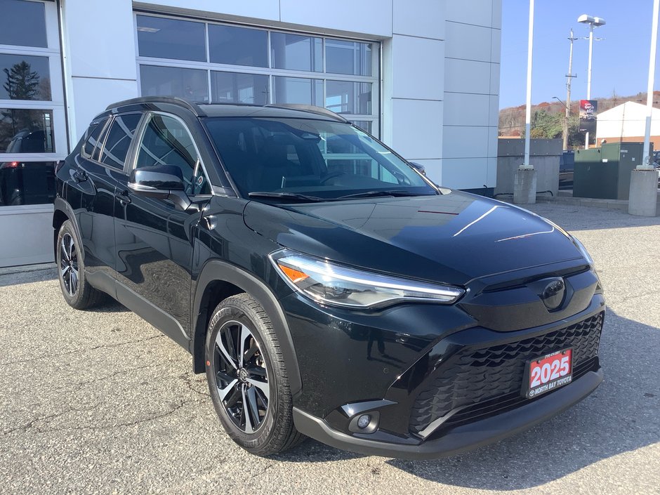 2025 Toyota COROLLA CROSS-1