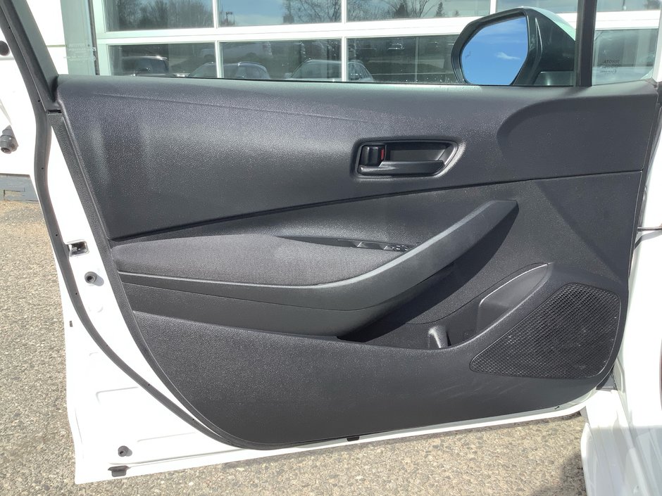 2022 Toyota Corolla-11