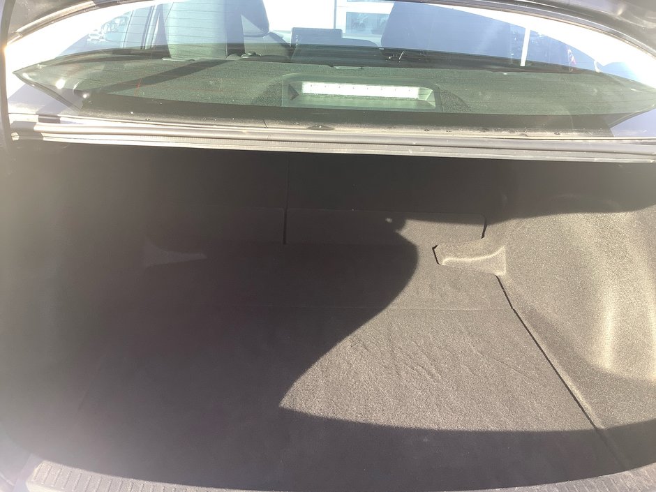 2022 Toyota COROLLA-19