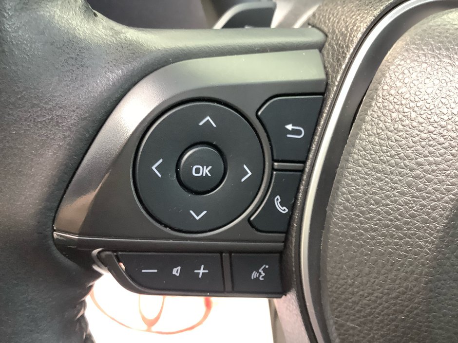 2023 Toyota COROLLA-16