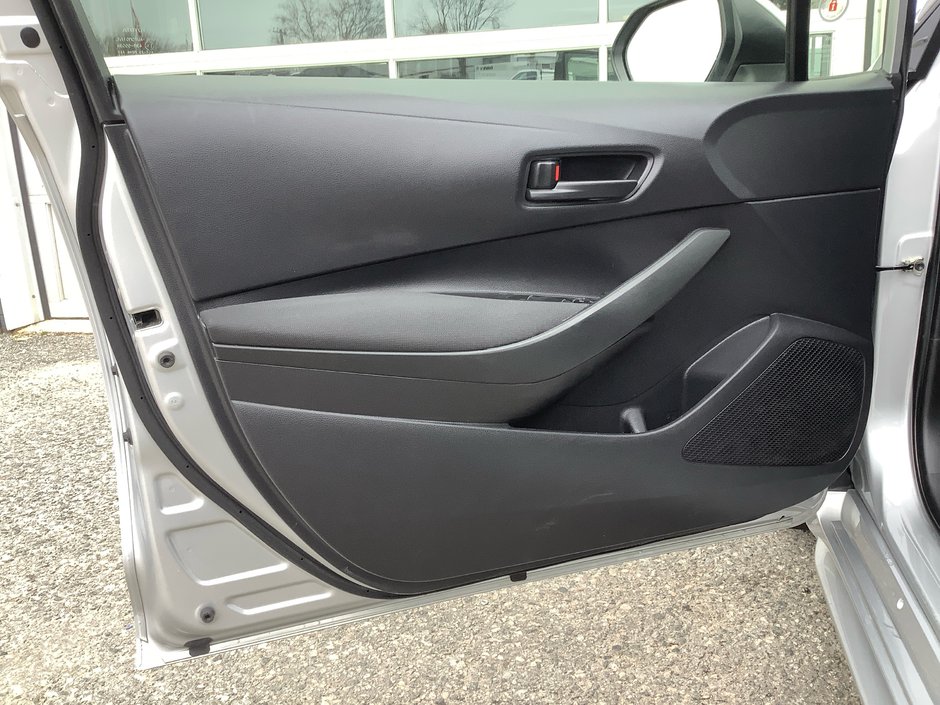 2023 Toyota COROLLA Hybrid LE-9