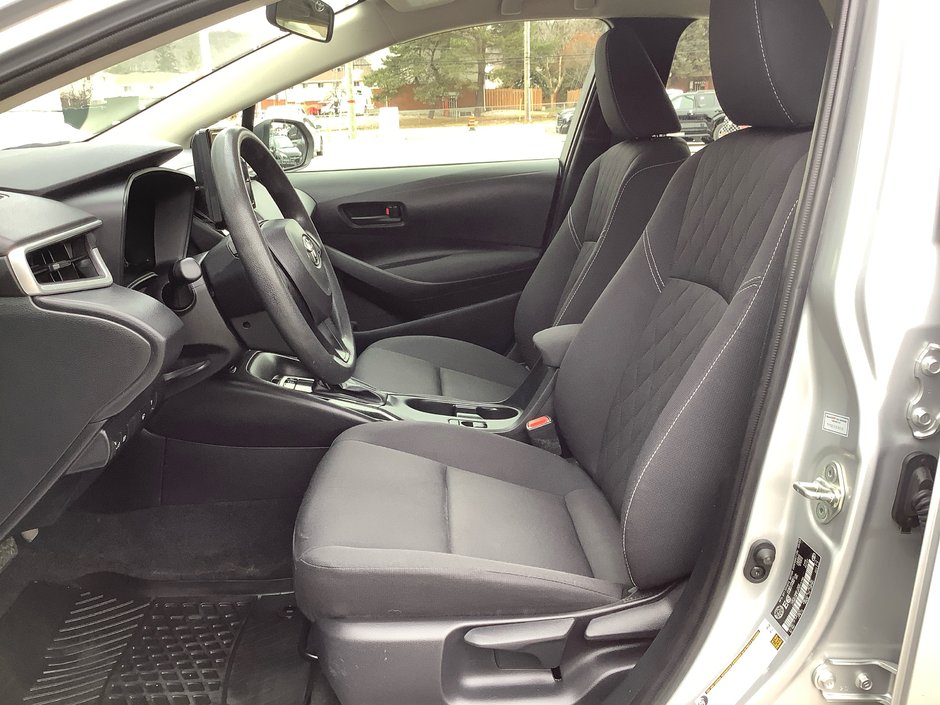 2023 Toyota COROLLA Hybrid LE-11