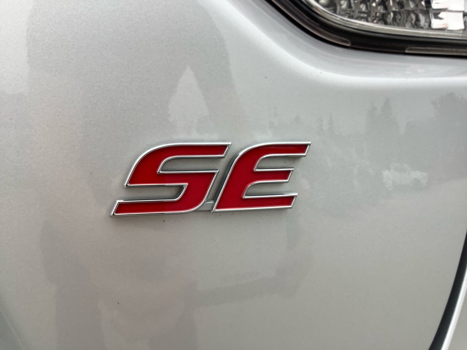 2024 Toyota Corolla SE-8
