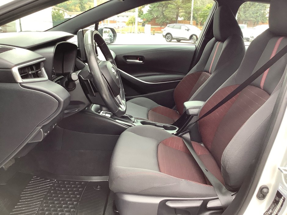 2024 Toyota Corolla SE-12