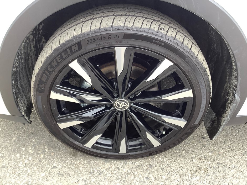 25 Toyota CROWN Platinum-7