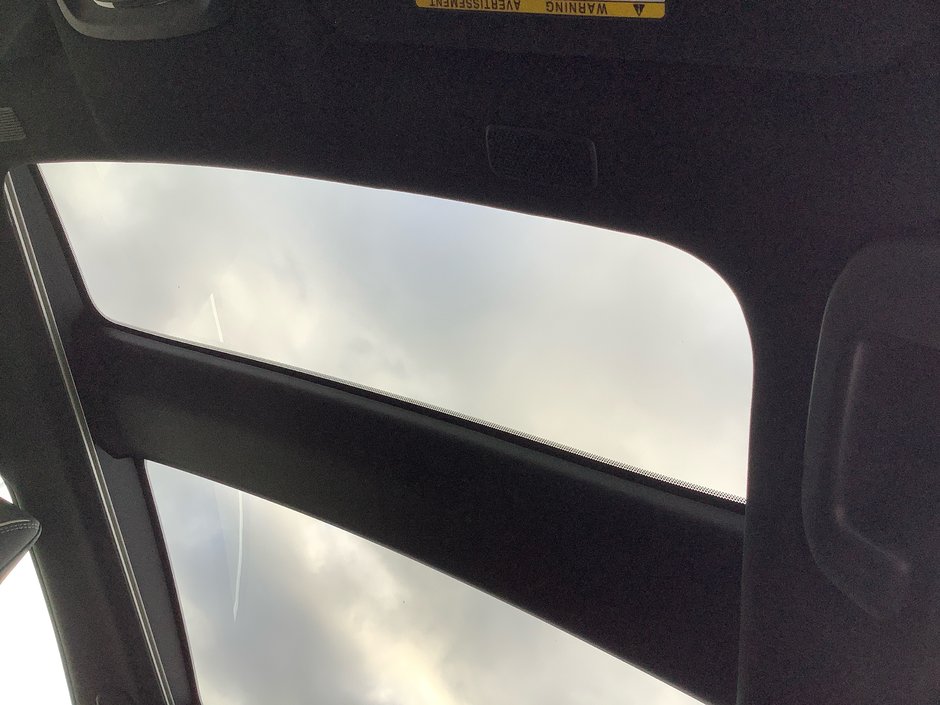 25 Toyota CROWN Platinum-10