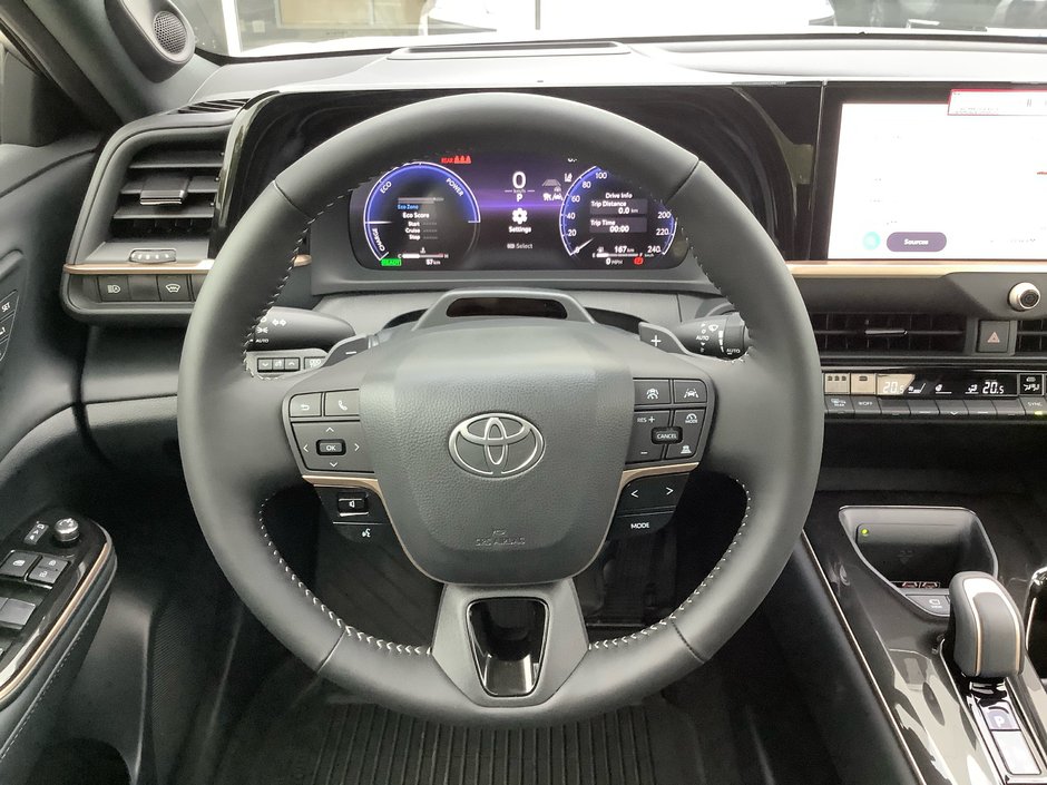 25 Toyota CROWN Platinum-14