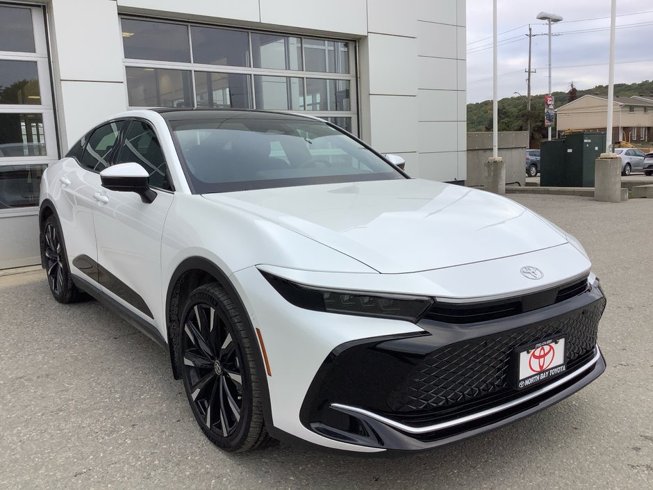 25 Toyota CROWN Platinum-1