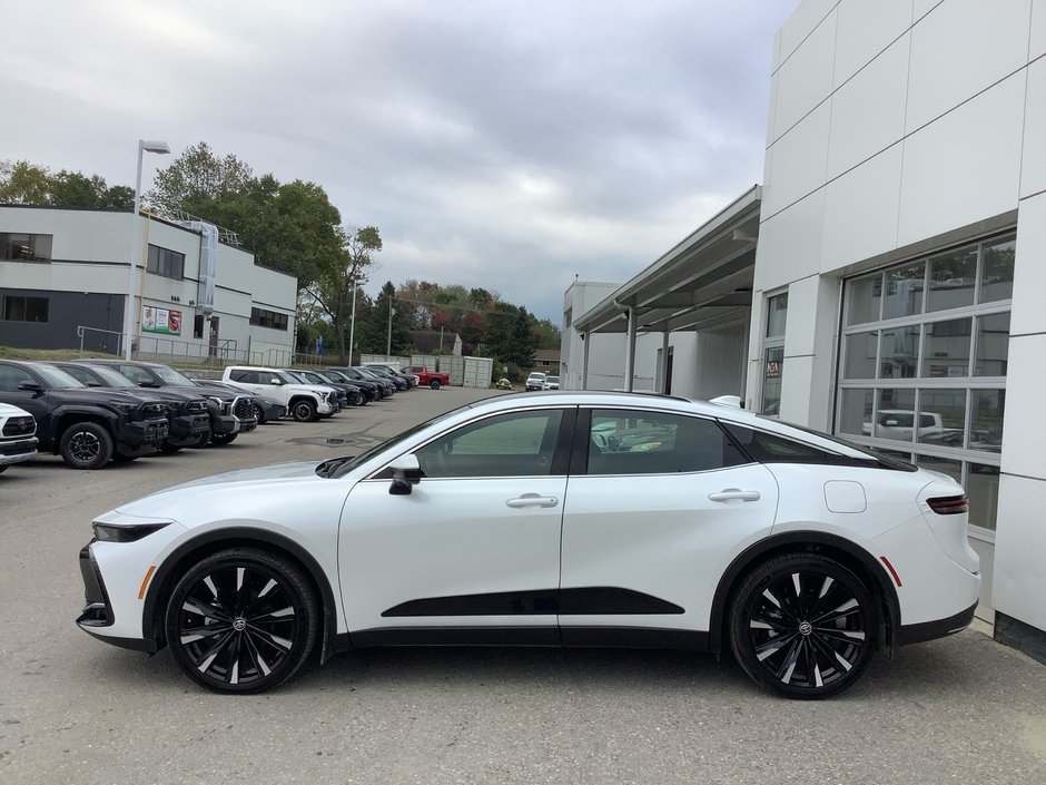 25 Toyota CROWN Platinum-4