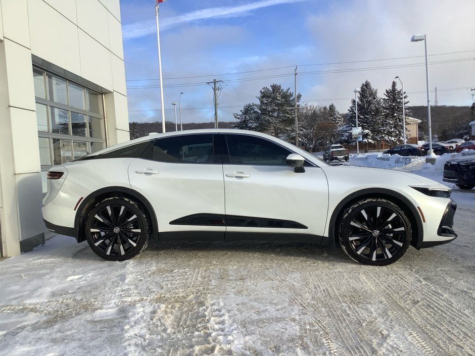 25 Toyota CROWN Platinum-3