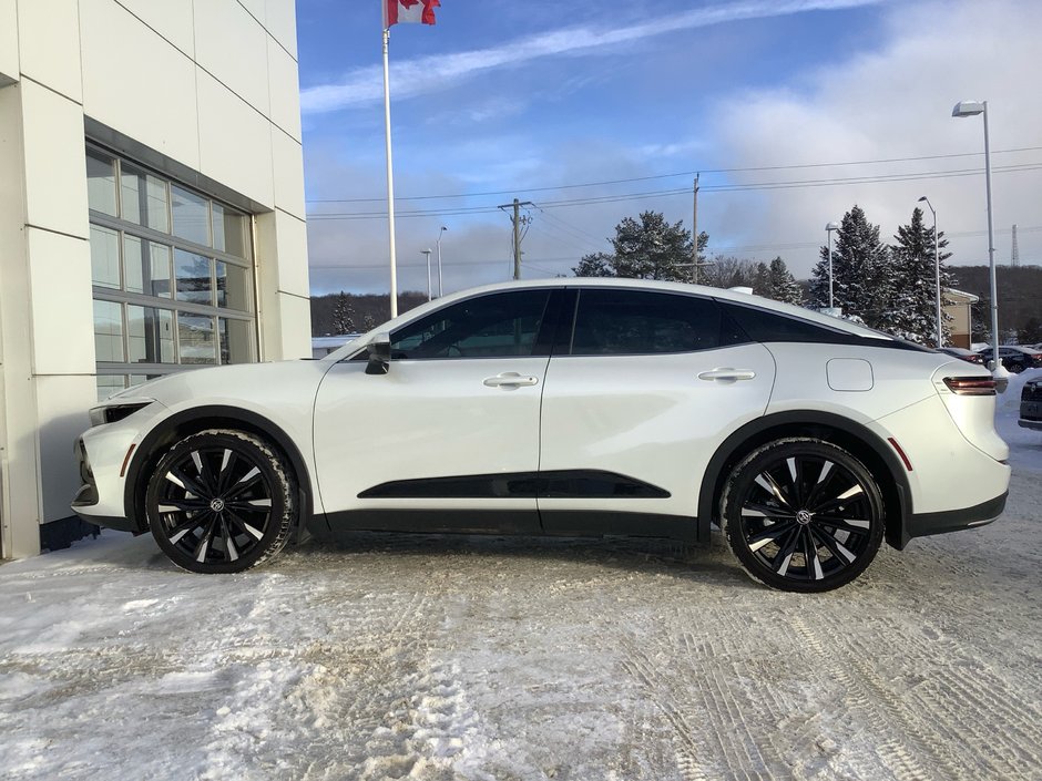 25 Toyota CROWN Platinum-9