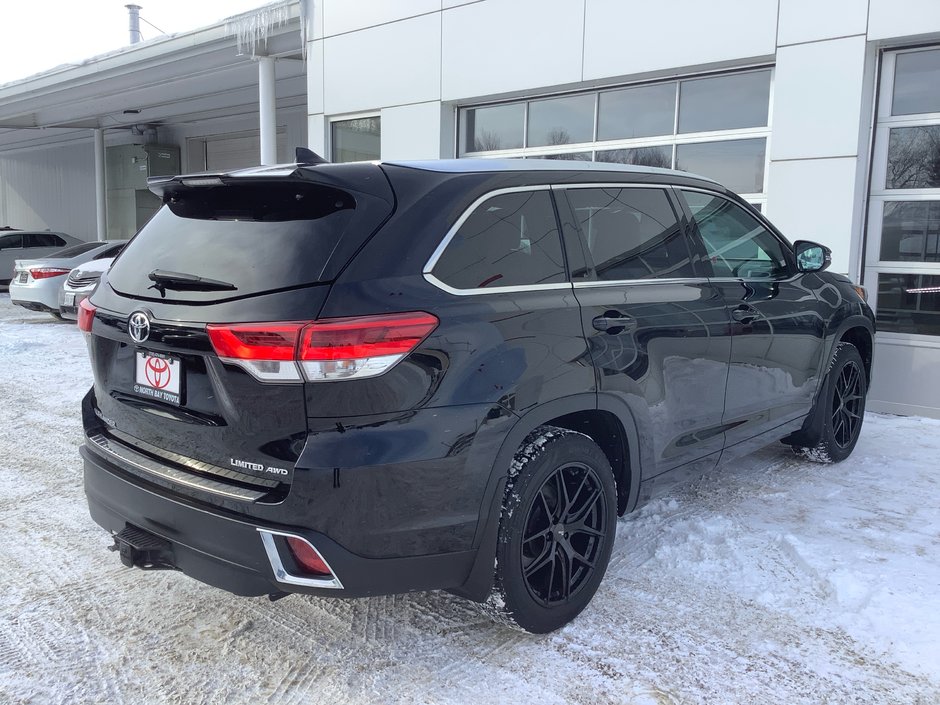 2018 Toyota HIGHLANDER Limited-15