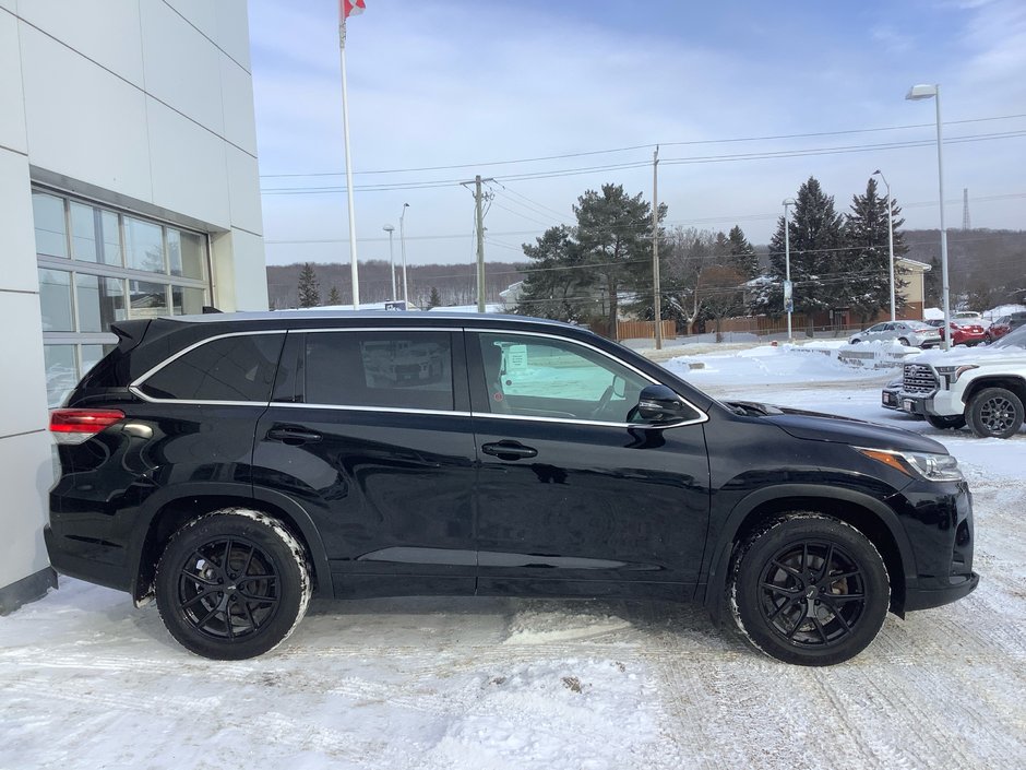 2018 Toyota HIGHLANDER Limited-12