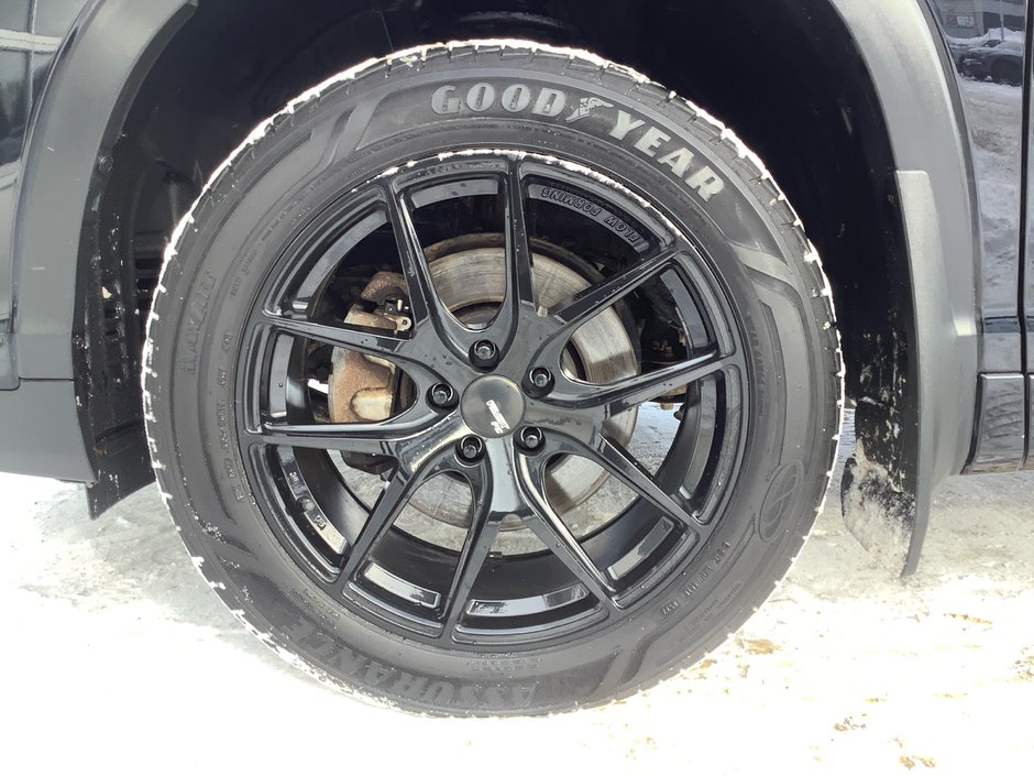 2018 Toyota HIGHLANDER Limited-19