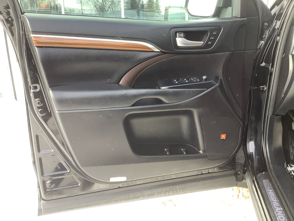 2018 Toyota HIGHLANDER Limited-20