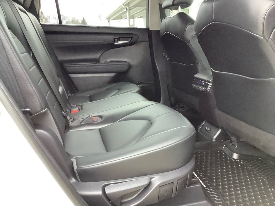 2021 Toyota HIGHLANDER XLE-13