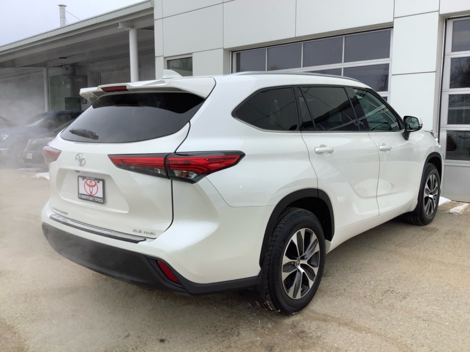 2021 Toyota HIGHLANDER XLE-4