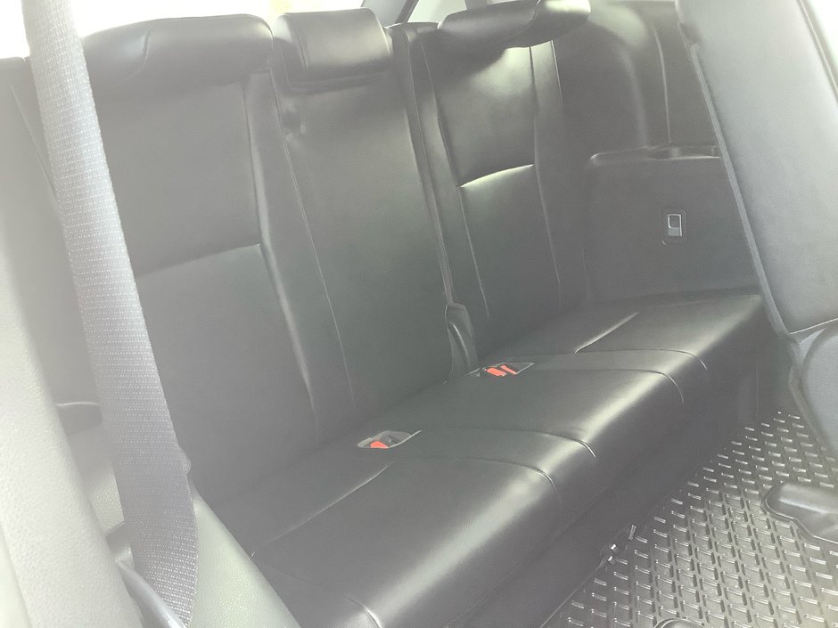 2021 Toyota HIGHLANDER XLE-12