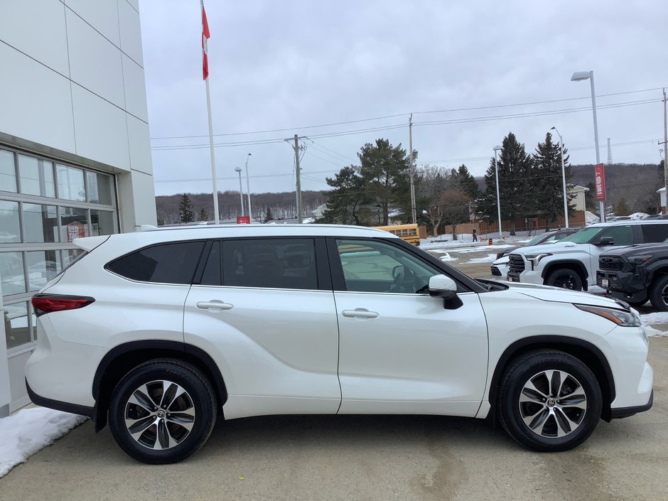 2021 Toyota HIGHLANDER XLE-3