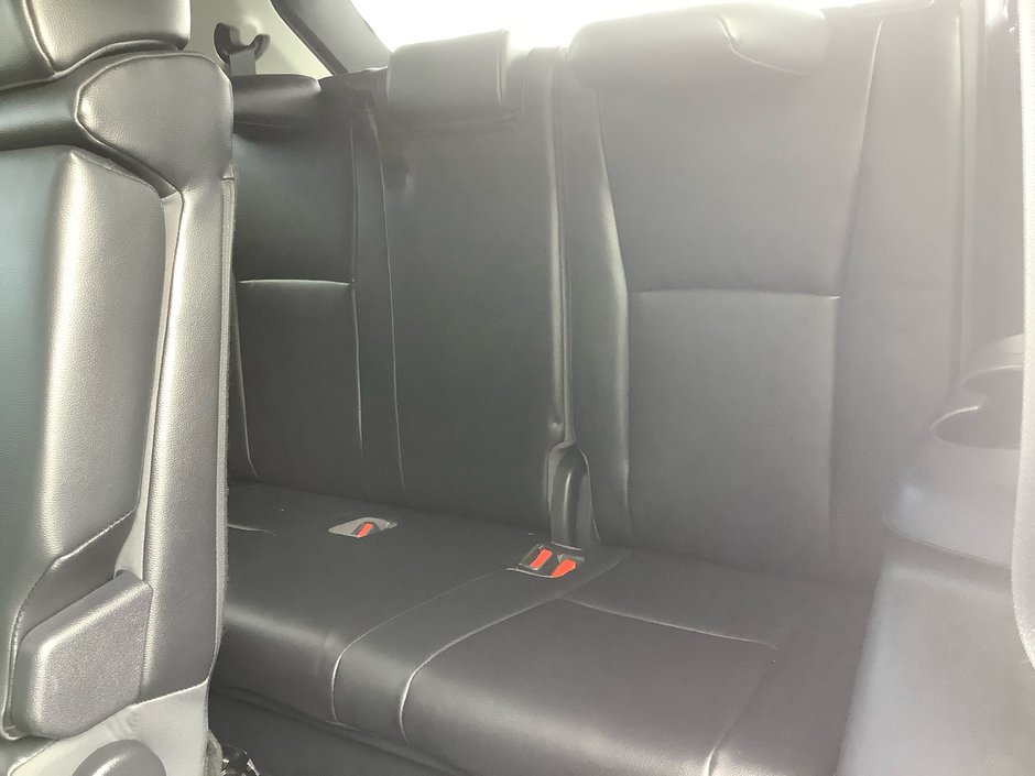 2021 Toyota HIGHLANDER XLE-16