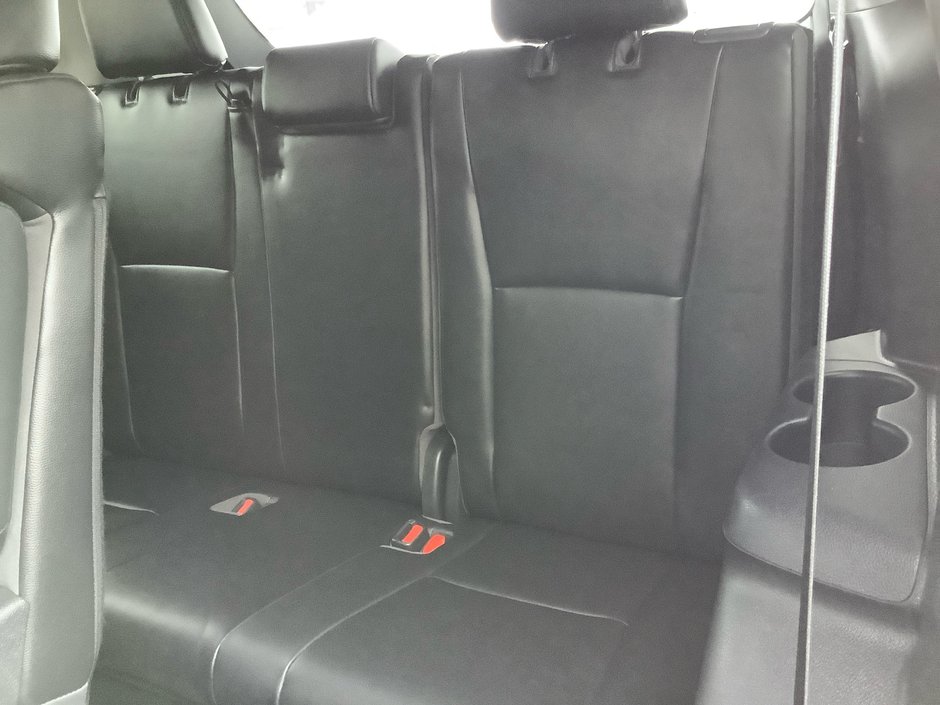 2021 Toyota HIGHLANDER XLE-17