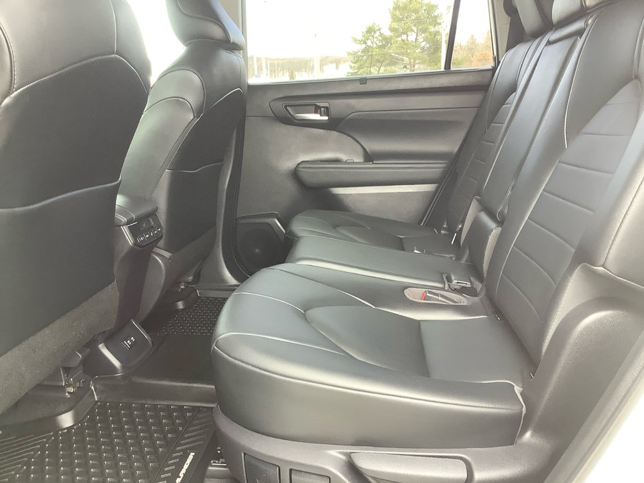 2021 Toyota HIGHLANDER XLE-15