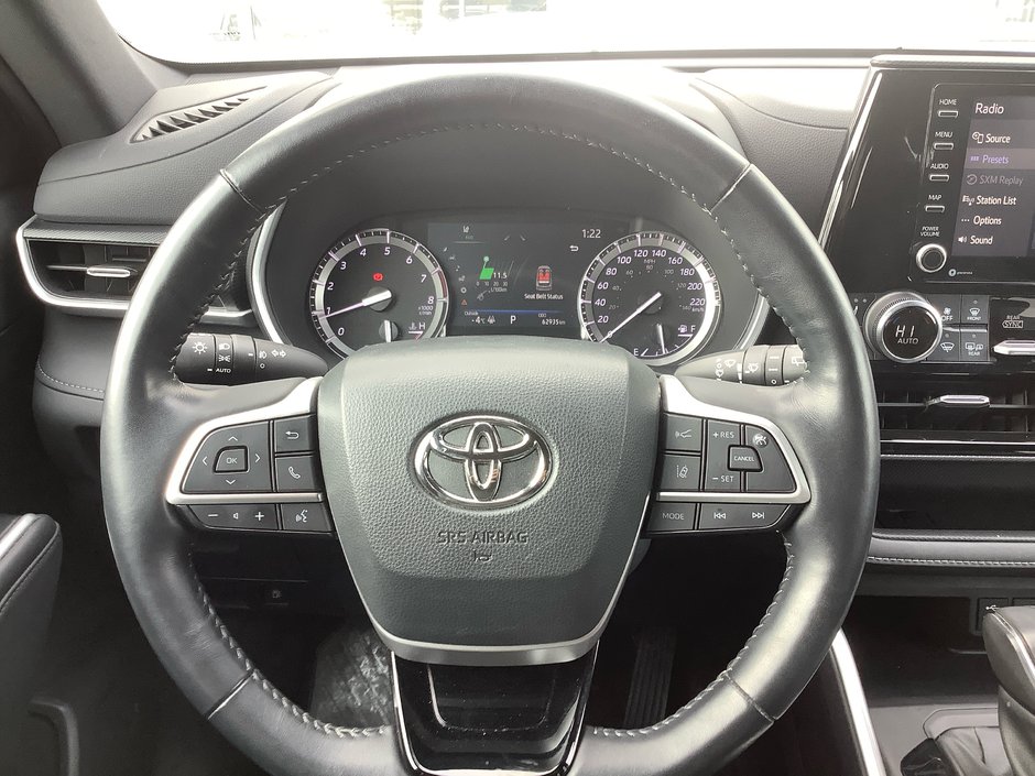 2022 Toyota HIGHLANDER XSE-17