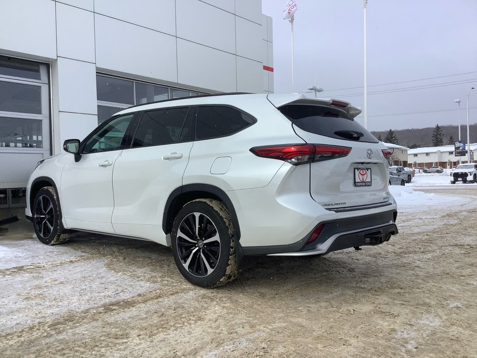 2022 Toyota HIGHLANDER XSE-5