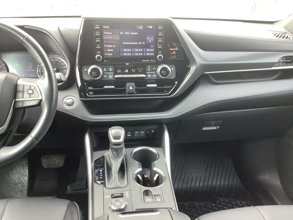 2022 Toyota HIGHLANDER XSE-21