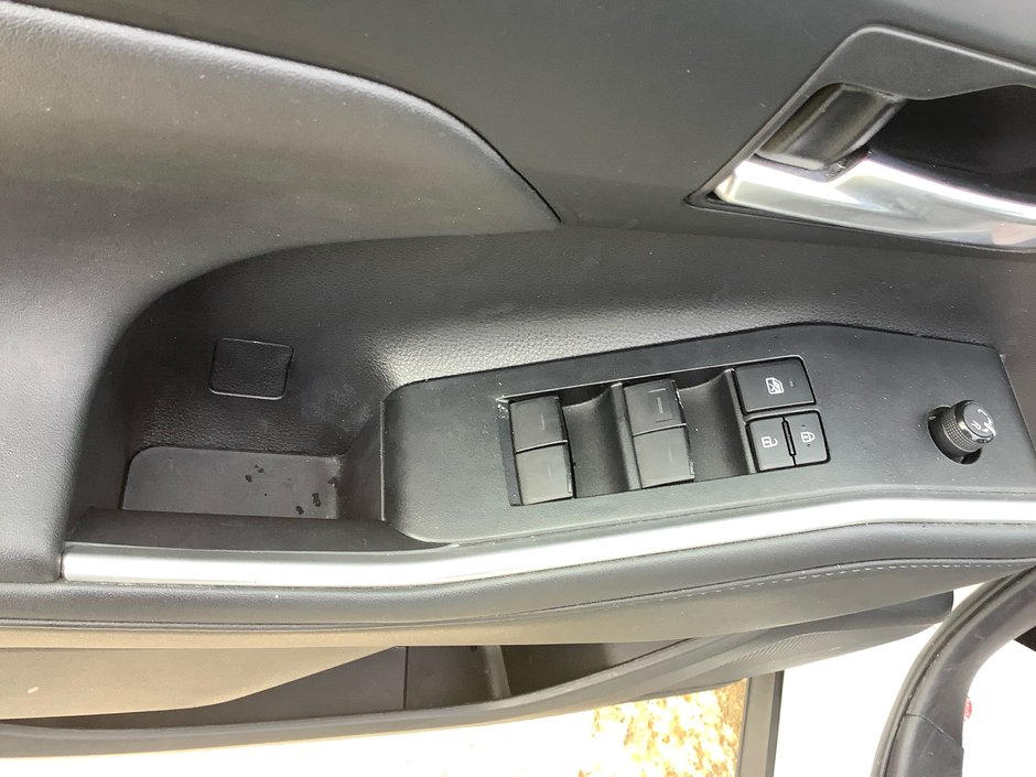 2022 Toyota HIGHLANDER XSE-11