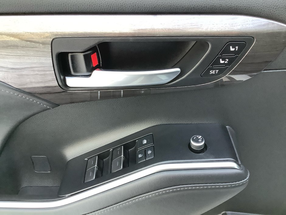 2022 Toyota HIGHLANDER Limited-8