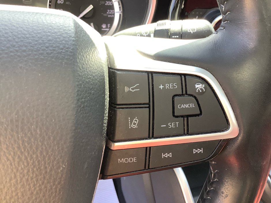 2022 Toyota HIGHLANDER XSE-11