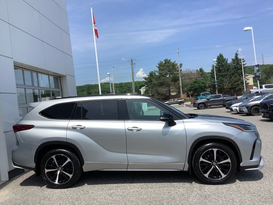 2022 Toyota HIGHLANDER XSE-3