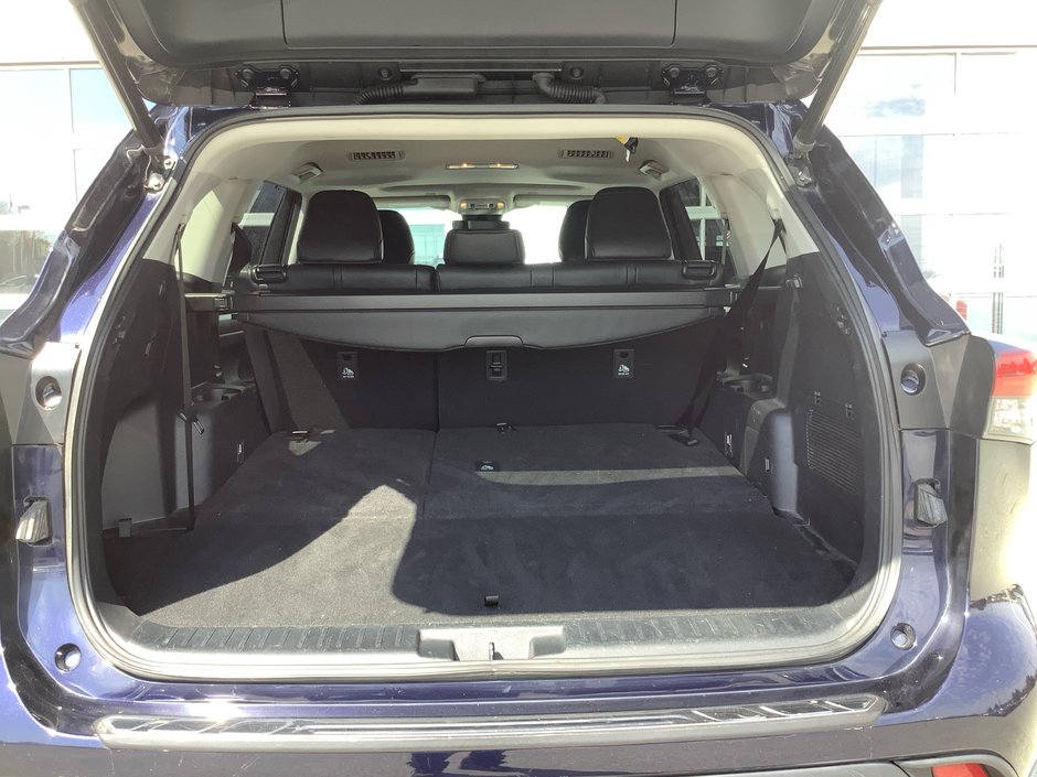 2023 Toyota Highlander XLE-8
