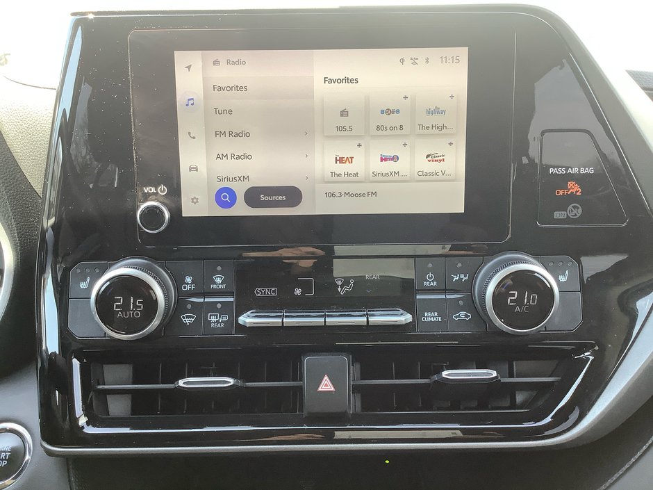 2023 Toyota Highlander XLE-23